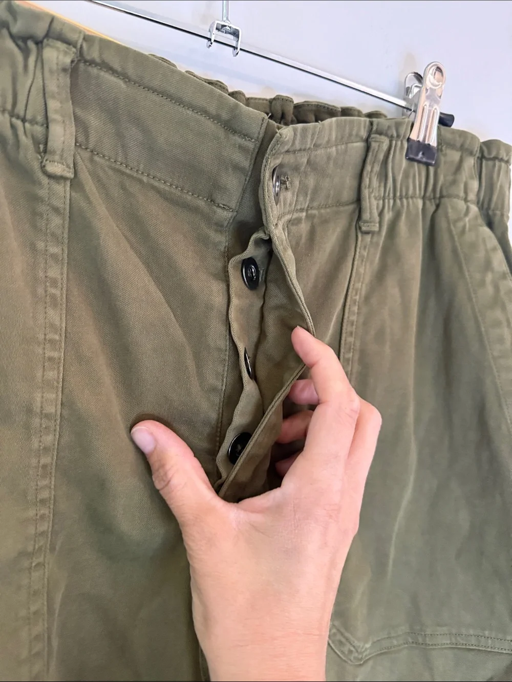 Eddie Bauer Olive Utility Cargo Shorts medium paperbag shorts
